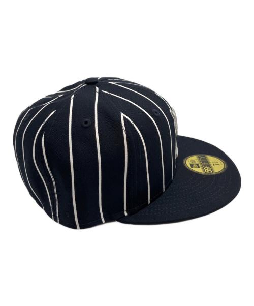 SUPREME（シュプリーム）Supreme (シュプリーム) New Era (ニューエラ) 26SS DEVIL S  LOGO NEW ERA STRIPE ネイビー サイズ:57.7 7 1/4の古着・服飾アイテム