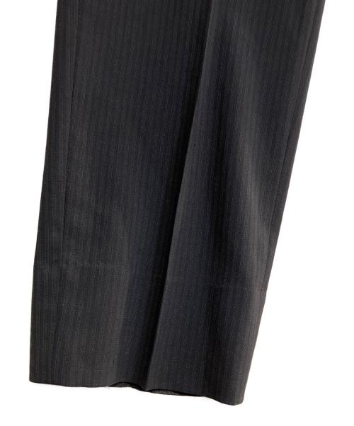 ARMANI COLLEZIONI（アルマーニ コレツィオーニ）ARMANI COLLEZIONI (アルマーニ コレツィオーニ) ストライプセットアップスーツ ネイビー サイズ:52の古着・服飾アイテム