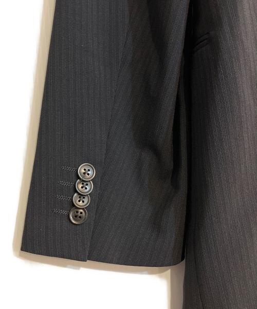 ARMANI COLLEZIONI（アルマーニ コレツィオーニ）ARMANI COLLEZIONI (アルマーニ コレツィオーニ) ストライプセットアップスーツ ネイビー サイズ:52の古着・服飾アイテム