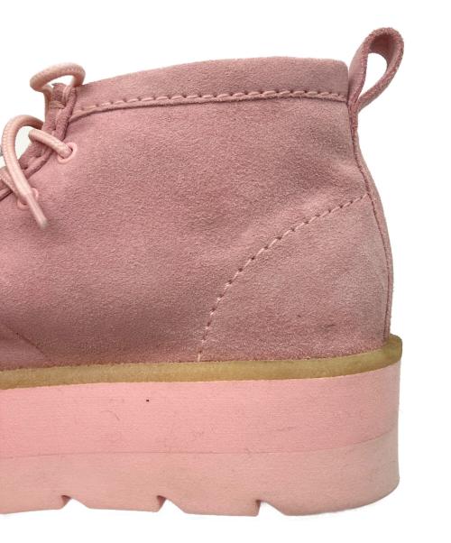 CLARKS ORIGINALS（クラークス オリジナルズ）CLARKS ORIGINALS (クラークス オリジナルズ) Meare Meare WB ELVTD Light Pink Sued ピンク サイズ:5 1/2の古着・服飾アイテム