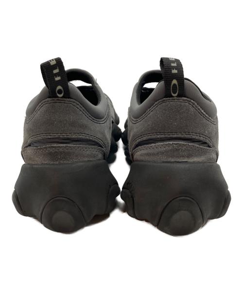 OAKLEY（オークリー）OAKLEY (オークリー) FACTORY TEAM FLESH SANDAL/ファクトリー チーム フレッシュ サンダル グレー サイズ:27cmの古着・服飾アイテム