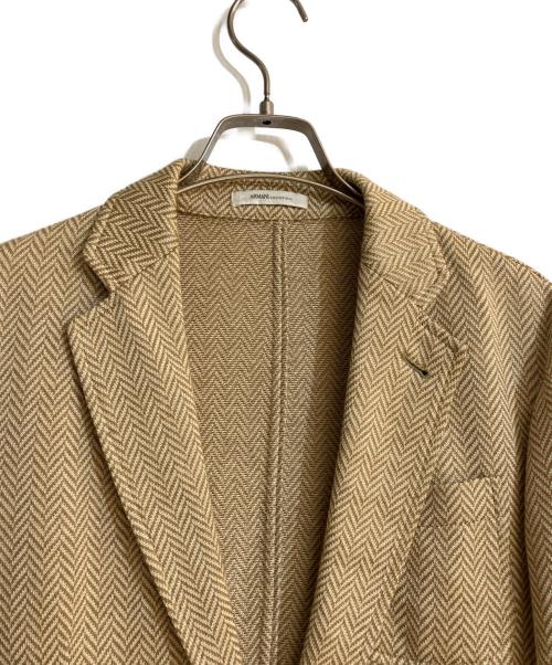 ARMANI COLLEZIONI（アルマーニ コレツィオーニ）ARMANI COLLEZIONI (アルマーニ コレツィオーニ) リネン混ヘリンボーンテーラードジャケット ベージュ サイズ:Sの古着・服飾アイテム