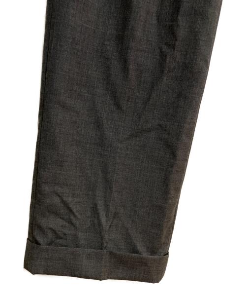 ARMANI COLLEZIONI（アルマーニ コレツィオーニ）ARMANI COLLEZIONI (アルマーニ コレツィオーニ) セットアップスーツ グレー サイズ:46の古着・服飾アイテム