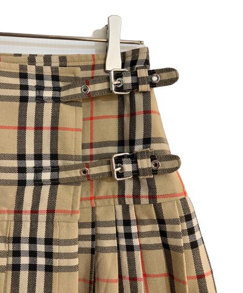 BURBERRY（バーバリー）BURBERRY (バーバリー) ヴィンテージチェック スカート ベージュ サイズ:UK 2の古着・服飾アイテム