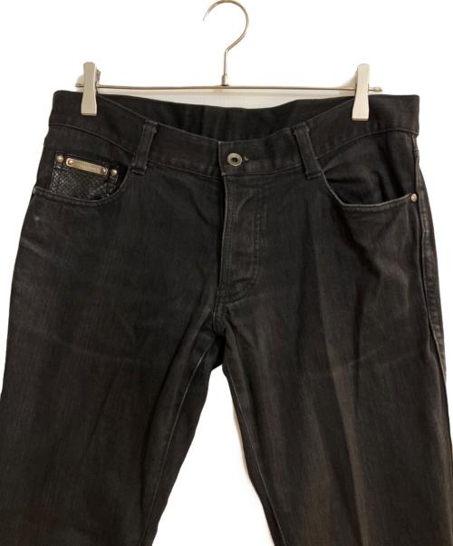 5351 pour les hommes（5351プールオム）5351 pour les hommes (5351プールオム) パイソンレザーパッチシューカットデニム ブラック サイズ:4の古着・服飾アイテム