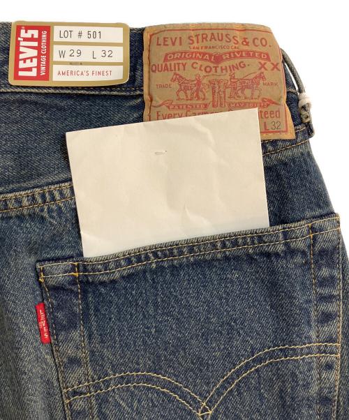 LEVI'S VINTAGE CLOTHING（リーバイス ビンテージ クロージング）LEVI'S VINTAGE CLOTHING (リーバイス ビンテージ クロージング) 1955 501® ORIGINAL ジーンズ ミディアムインディゴ インディゴ サイズ:W29×L32 未使用品の古着・服飾アイテム