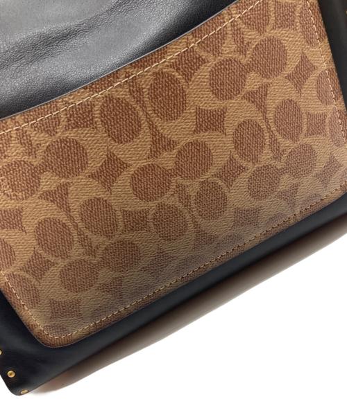 COACH（コーチ）COACH (コーチ) フラワーモチーフ パーカーウィズボーダー リベットアンドスネークスキン チェーン ショルダーバッグ ブラック×ブラウンの古着・服飾アイテム