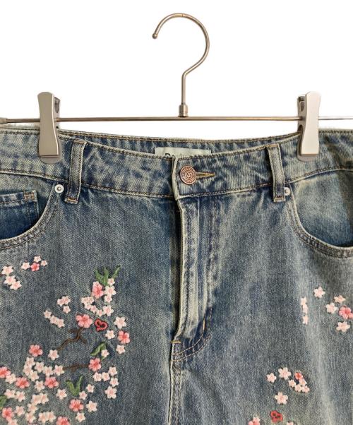 Desigual（デシグアル）Desigual (デシグアル) 桜フルイドデニムパンツ スカイブルー サイズ:44の古着・服飾アイテム