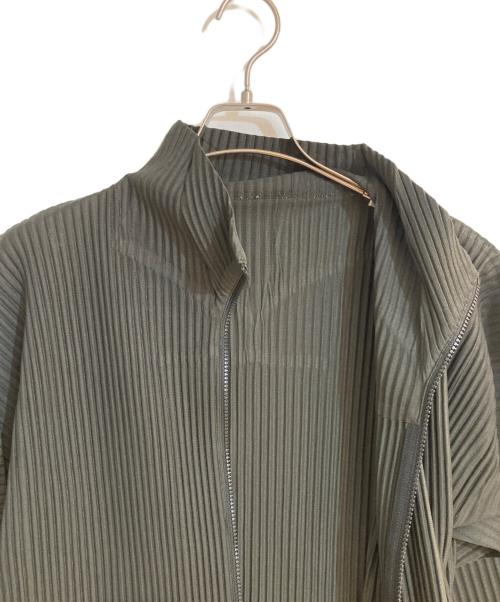 HOMME PLISSE ISSEY MIYAKE（オム プリッセ イッセイ ミヤケ）HOMME PLISSE ISSEY MIYAKE (オム プリッセ イッセイ ミヤケ) BASICS プリーツダブルジップジャケット グレー サイズ:2の古着・服飾アイテム