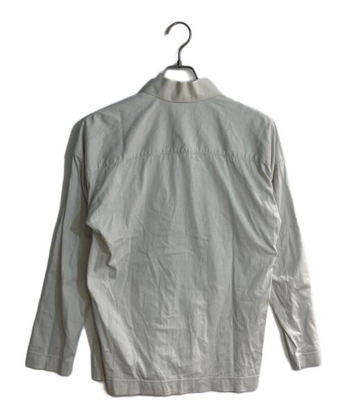 HOMME PLISSE ISSEY MIYAKE（オム プリッセ イッセイ ミヤケ）HOMME PLISSE ISSEY MIYAKE (オム プリッセ イッセイ ミヤケ) 襟切り替えワイドカラーシャツ オフホワイト サイズ:２の古着・服飾アイテム