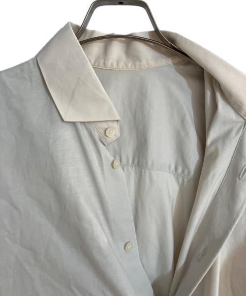 HOMME PLISSE ISSEY MIYAKE（オム プリッセ イッセイ ミヤケ）HOMME PLISSE ISSEY MIYAKE (オム プリッセ イッセイ ミヤケ) 襟切り替えワイドカラーシャツ オフホワイト サイズ:２の古着・服飾アイテム