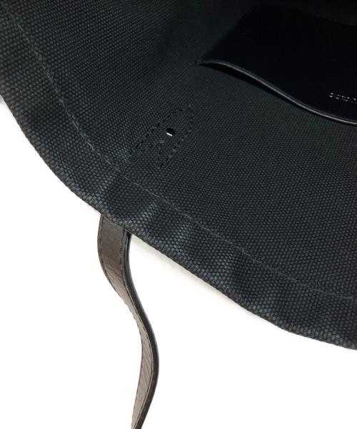 JIMMY CHOO（ジミーチュウ）JIMMY CHOO (ジミーチュウ) LOGO TOTE FFQ ブラックの古着・服飾アイテム