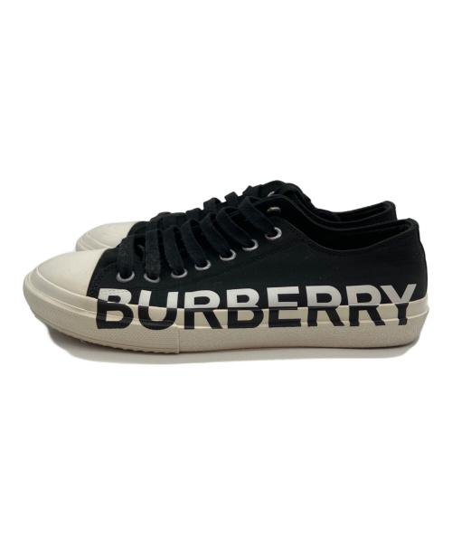 BURBERRY（バーバリー）BURBERRY (バーバリー) ロゴデザインローカットスニーカー ブラック サイズ:41.5の古着・服飾アイテム