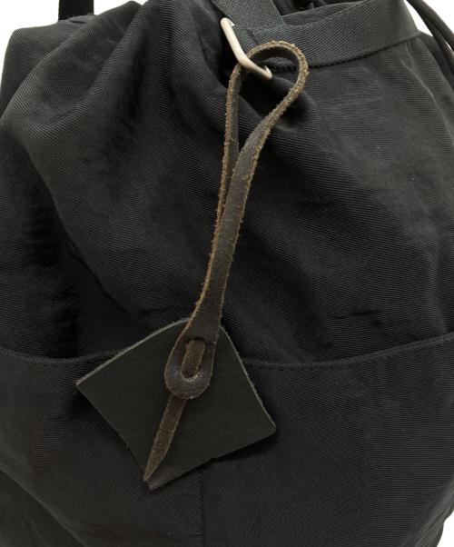 NL（ニール）NL (ニール) Com/ナイロンバックパック ブラックの古着・服飾アイテム