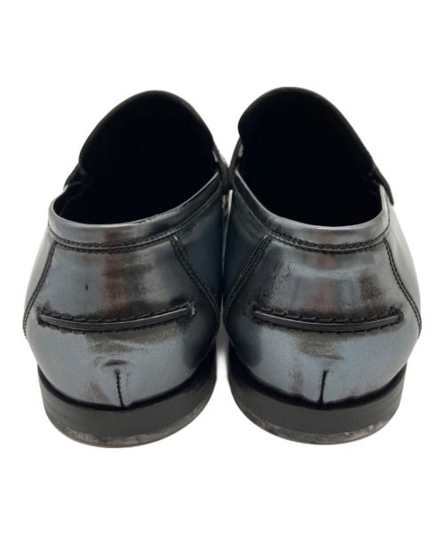 JIMMY CHOO（ジミーチュウ）JIMMY CHOO (ジミーチュウ) DARBLAYローファー シルバー サイズ:41 1/2の古着・服飾アイテム