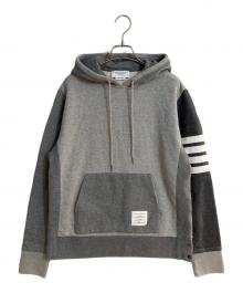 Thom Browne（トムブラウン）の古着「4BARアームプルオーバーパーカー」｜グレー