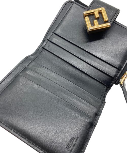 FENDI（フェンディ）FENDI (フェンディ) FF DIAMOND コンパクトウォレット ブラックの古着・服飾アイテム