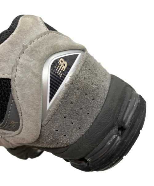 NEW BALANCE（ニューバランス）NEW BALANCE (ニューバランス) U2002RM ブラック×ベージュ サイズ:23の古着・服飾アイテム