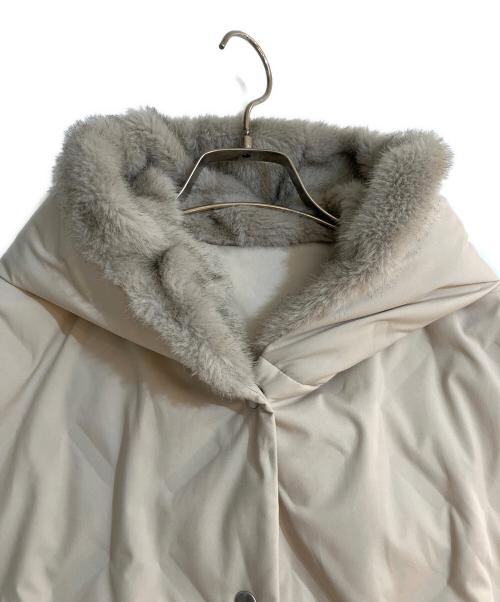 Gabardine K.T（ギャバシンケーティー）Gabardine K.T (ギャバシンケーティー) フーデッド ダウンジレ ホワイト サイズ:9の古着・服飾アイテム