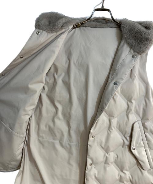 Gabardine K.T（ギャバシンケーティー）Gabardine K.T (ギャバシンケーティー) フーデッド ダウンジレ ホワイト サイズ:9の古着・服飾アイテム
