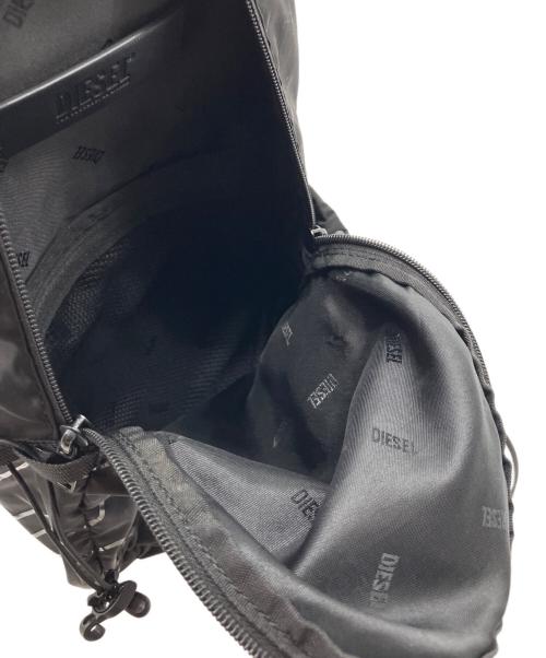 DIESEL（ディーゼル）DIESEL (ディーゼル) Drape Sling Bag/ドレープスリングバッグ ブラックの古着・服飾アイテム