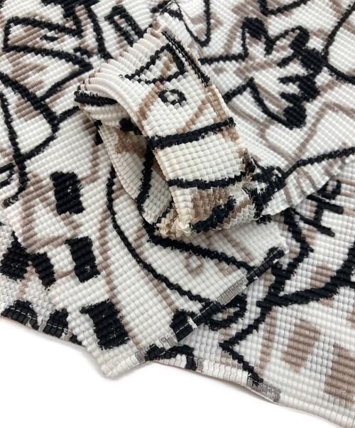 me ISSEY MIYAKE（ミーイッセイ ミヤケ）me ISSEY MIYAKE (ミーイッセイ ミヤケ) ハイネックプリーツカットソー ホワイト サイズ:表記なしの古着・服飾アイテム