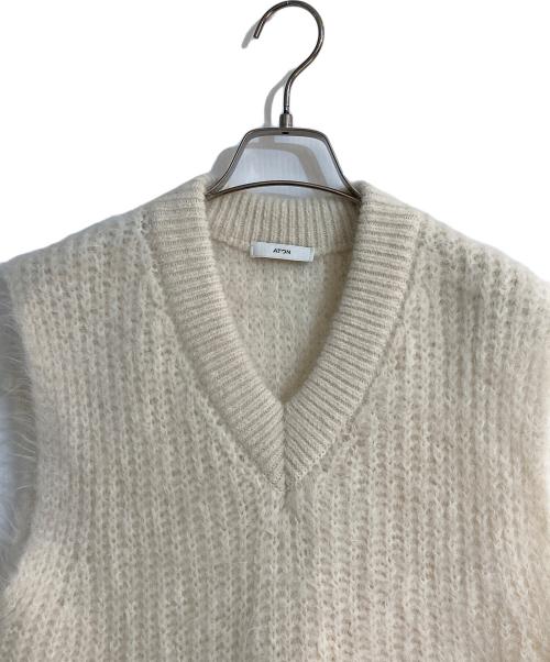 ATON（エイトン）ATON (エイトン) ALPACA FUR | Vネックベスト ホワイト サイズ:2の古着・服飾アイテム