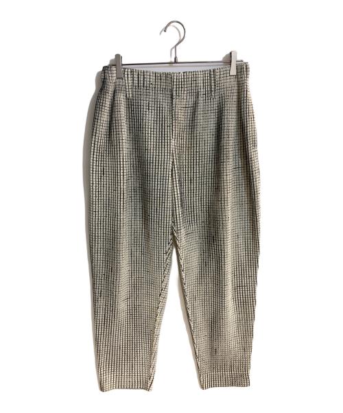 HOMME PLISSE ISSEY MIYAKE（オム プリッセ イッセイ ミヤケ）HOMME PLISSE ISSEY MIYAKE (オム プリッセ イッセイ ミヤケ) NETWORK CHECKプリーツパンツ ホワイト サイズ:2の古着・服飾アイテム