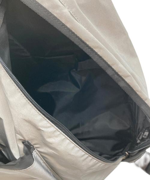 Marmot Capital（マーモット キャピタル）MARMOT CAPITAL (マーモット キャピタル) SLING BAG SILVER/スリングバッグシルバー シルバーの古着・服飾アイテム