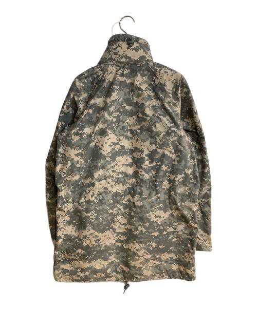 US ARMY（ユーエスアーミー）US ARMY (ユーエスアーミー) UNIVERSAL CAMO PATTREN GORE-TEX PARKA/ユニバーサルカモパターンゴアテックスパーカー グリーン サイズ:S-Rの古着・服飾アイテム
