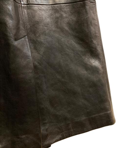 LOEWE（ロエベ）LOEWE (ロエベ) サイドアジャスタブルスタンドカラーラムレザーコート ブラック サイズ:36の古着・服飾アイテム