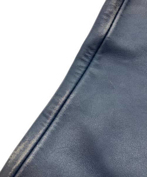 BURBERRY BLUE LABEL（バーバリー ブルー レーベル）BURBERRY BLUE LABEL (バーバリー ブルー レーベル) 袖レザージャケット ベージュ×ネイビー サイズ:Mの古着・服飾アイテム