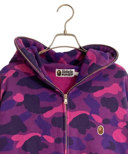 A BATHING APE（アベイシングエイプ）A BATHING APE (アベイシングエイプ) カモ柄フルジップパーカー パープル サイズ:Ｌの古着・服飾アイテム