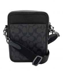 COACH（コーチ）の古着「サリバン クロスボディ」｜ブラック