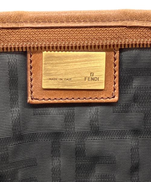 FENDI（フェンディ）FENDI (フェンディ) ズッカ柄ハンドバッグ ブラウンの古着・服飾アイテム