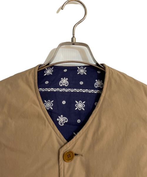 VISVIM（ビズビム）VISVIM (ビズビム) KORA DOWN VEST ベージュ×ブルー サイズ:2の古着・服飾アイテム