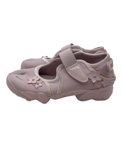 NIKE（ナイキ）NIKE (ナイキ) AIR RIFT FLRT BLEACHED LILAC/MTLC SILVER-WOLF GREY/エア リフト フルート ブリーチド ライラック/メタリック シルバー-ウルフ グレー パープル サイズ:25cmの古着・服飾アイテム