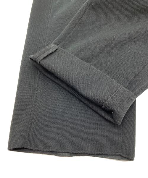 CFCL（シーエフシーエル）CFCL (シーエフシーエル) TC MILAN CURVED PANTS/ティーシー ミラン カーブド パンツ ブラック サイズ:3の古着・服飾アイテム