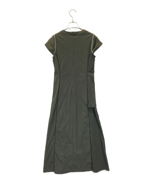 A + TOKYO（エープラス トウキョウ）A + TOKYO (エープラス トウキョウ) カラビナデザインワンピ オリーブ サイズ:1の古着・服飾アイテム