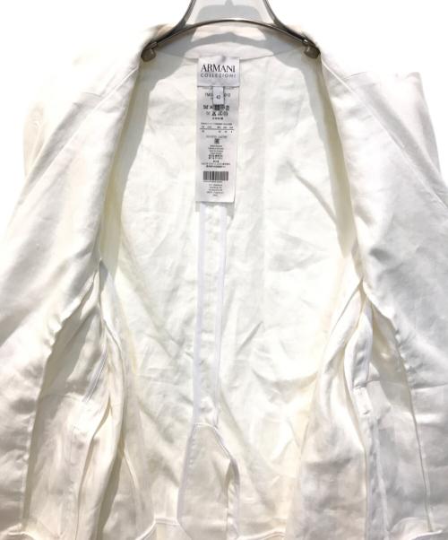 ARMANI COLLEZIONI（アルマーニ コレツィオーニ）ARMANI COLLEZIONI (アルマーニ コレツィオーニ) リネンジャケット ホワイト サイズ:42 未使用品の古着・服飾アイテム
