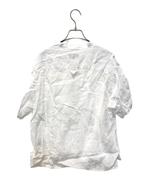MARGARET HOWELL（マーガレットハウエル）MARGARET HOWELL (マーガレットハウエル) FINE LINEN カラーレスプルオーバーシャツ ホワイト サイズ:2の古着・服飾アイテム