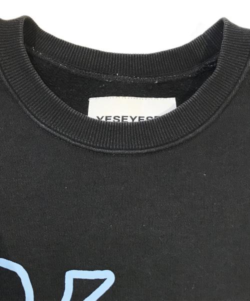 YESEYESEE（イエスアイシー）YESEYESEE (イエスアイシー) プリントスウェット ブラック サイズ:Mの古着・服飾アイテム