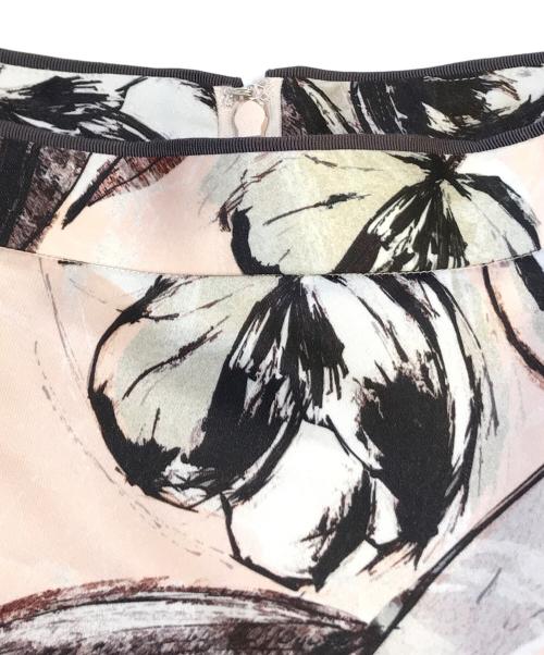 ANAYI（アナイ）ANAYI (アナイ) ドローイングフラワープリントフレアスカート　102417-11-150-13-360 ピンク サイズ:36の古着・服飾アイテム