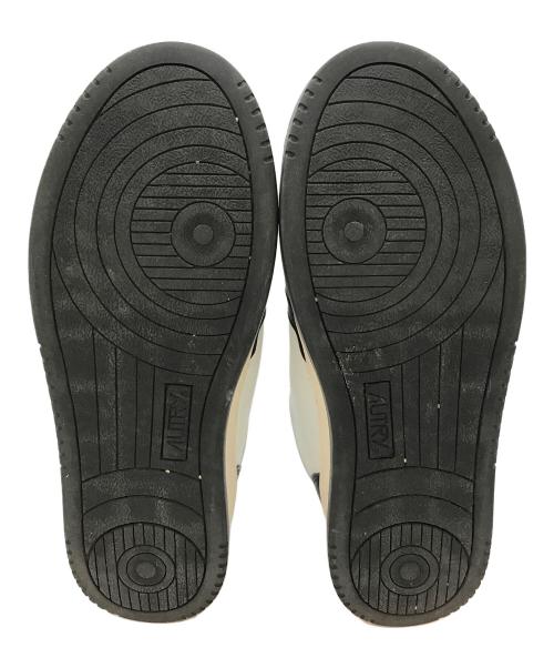 AUTRY（オートリ―）AUTRY (オートリ―) MEDALIST LOW LEATHER/LEATHER BICOLOR UP ホワイト×ブラック サイズ:42の古着・服飾アイテム