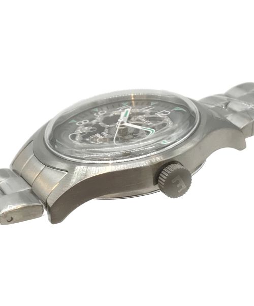 TIMEX（タイメックス）TIMEX (タイメックス) END (エンド) スケルトンリストウォッチ　TW2W58700 クリア 未使用品の古着・服飾アイテム