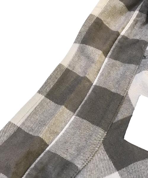 UNUSED（アンユーズド）UNUSED (アンユーズド) シャツ グレー サイズ:3の古着・服飾アイテム