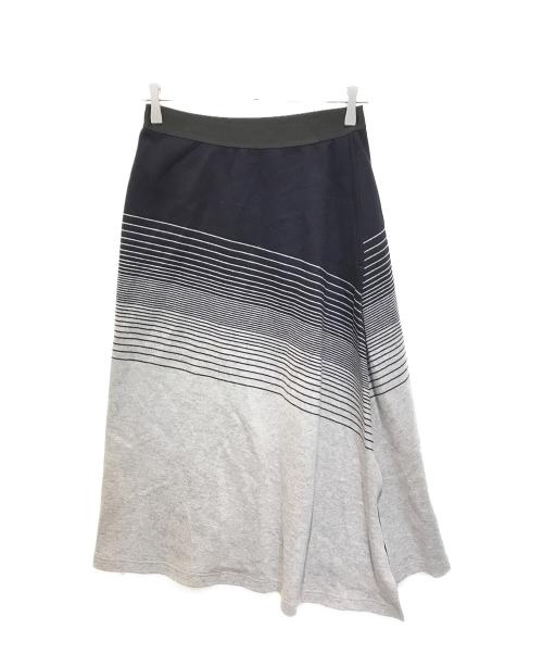 TRUNK HIROKO KOSHINO（トランク ヒロコ コシノ）TRUNK HIROKO KOSHINO (トランク ヒロコ コシノ) グラデーションボーダーデザインスカート　RSQAT-32400 グレー サイズ:38の古着・服飾アイテム