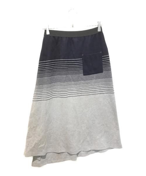 TRUNK HIROKO KOSHINO（トランク ヒロコ コシノ）TRUNK HIROKO KOSHINO (トランク ヒロコ コシノ) グラデーションボーダーデザインスカート　RSQAT-32400 グレー サイズ:38の古着・服飾アイテム