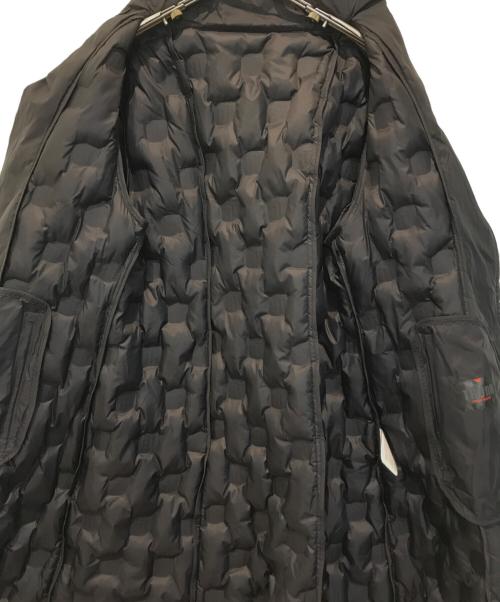 TRUNK HIROKO KOSHINO（トランク ヒロコ コシノ）TRUNK HIROKO KOSHINO (トランク ヒロコ コシノ) TRUNKロゴ中綿入りカジュアルコート　RSUAV-06690 ブラック サイズ:38の古着・服飾アイテム