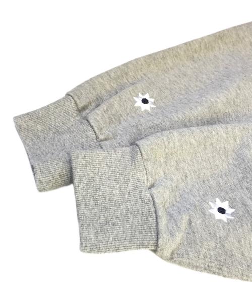 VEGA STORE（ベガストア）VEGA STORE (ベガストア) Firsthand (ファーストハンド) SP Flower SWEAT　221-73203 グレー サイズ:Mの古着・服飾アイテム